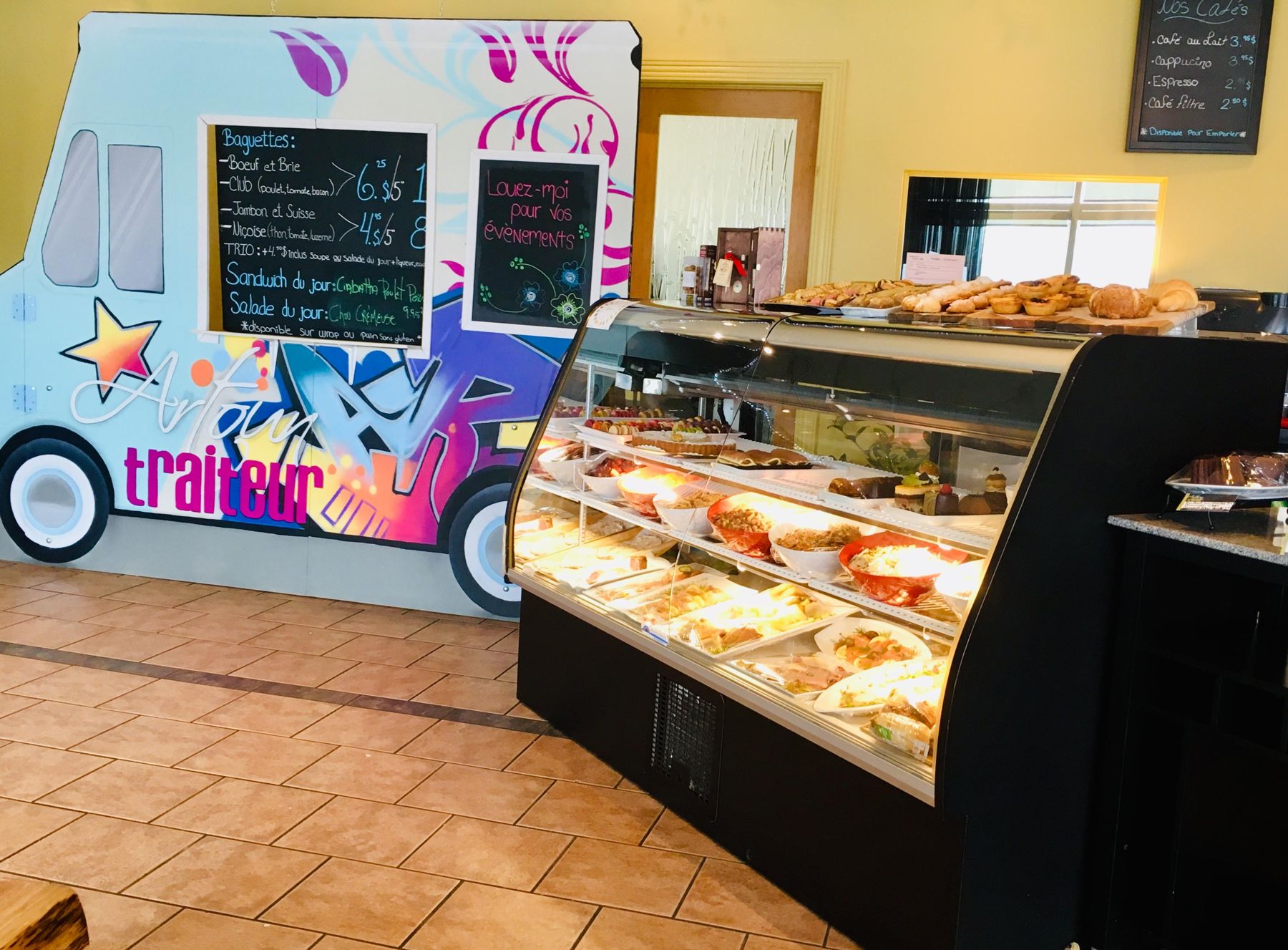 Comptoir de mets pour emporter du bistro